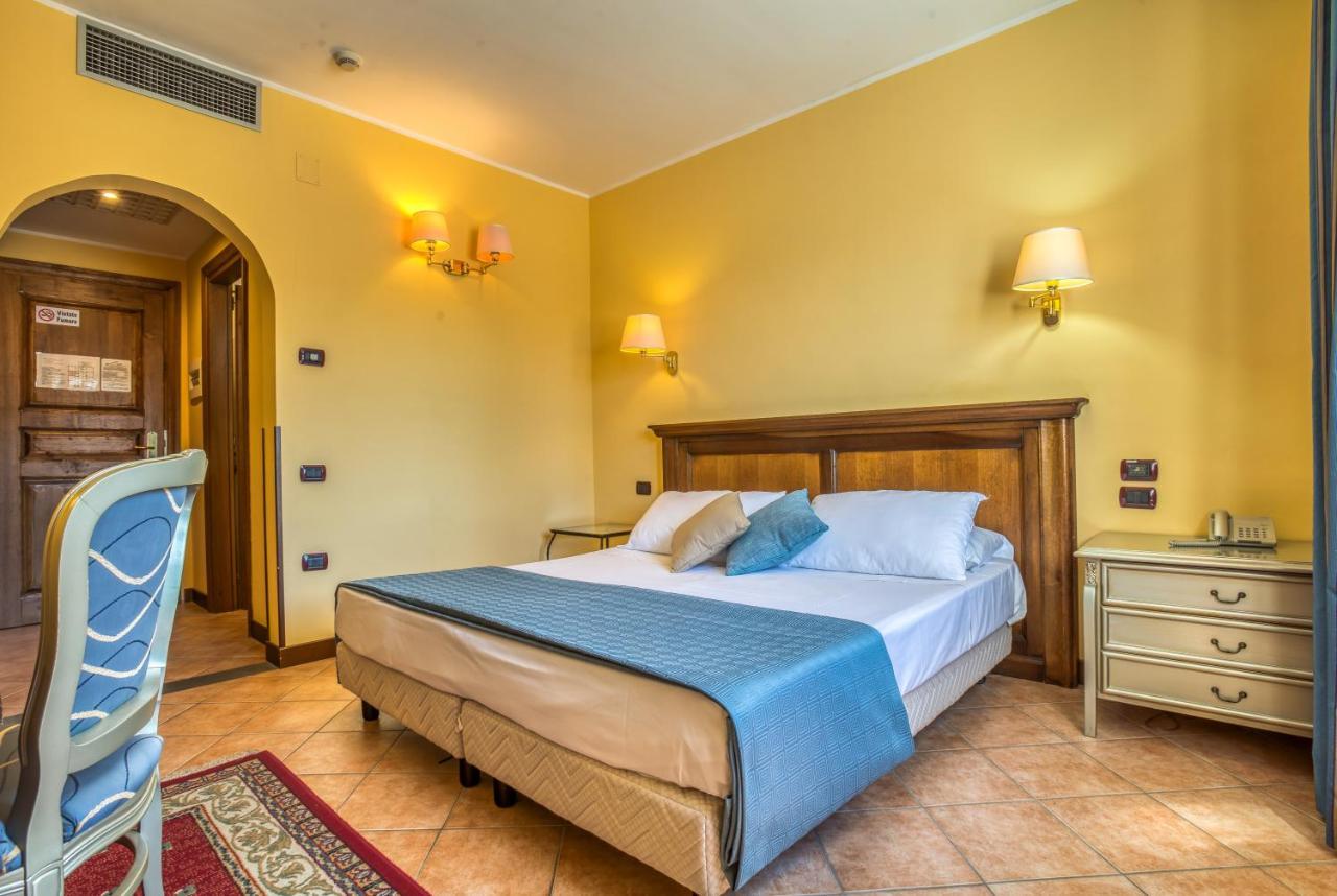 Hotel San Giorgio กัมโปบัสโซ ภายนอก รูปภาพ