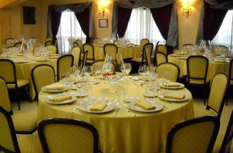 Hotel San Giorgio กัมโปบัสโซ ภายนอก รูปภาพ